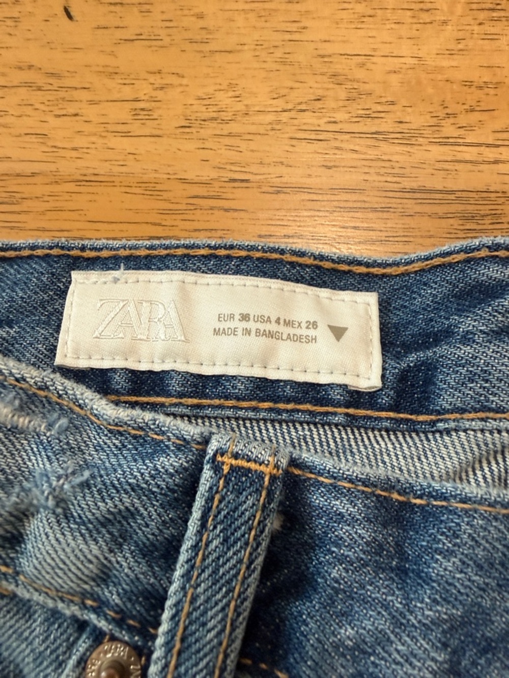 ZARA women’s Blue Denim Jeans with Tan Stitching